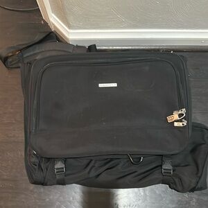 Bentley’s ex travel carry on like new